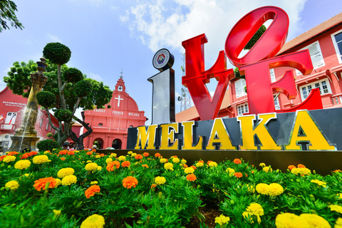 From Singapore: Kuala Lumpur & Malacca Private Day Trip