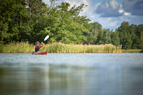 Helsinki: Urban Kayaking Adventure with Guide