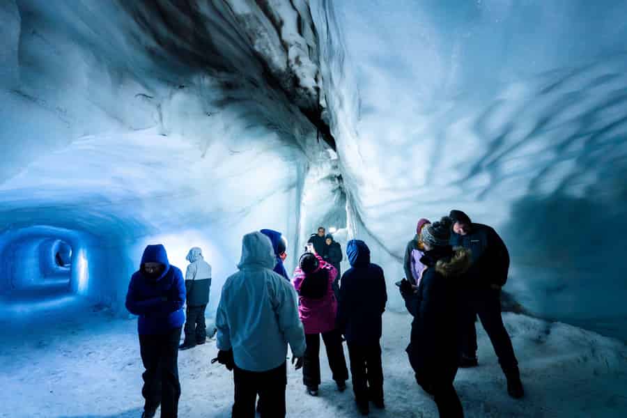 Von Húsafell: Abenteuer in der Gletschereishöhle. Foto: GetYourGuide