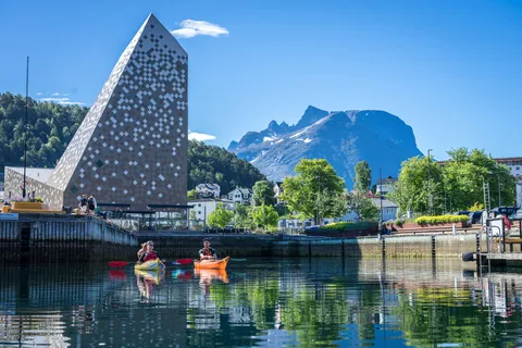 Åndalsnes: Kayak nel maestoso Romsdalsfjord