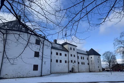 Turku prywatnym samochodem z Helsinek: Katedra i Zamek