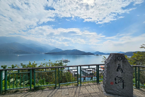 From Taipei: Private 3-Day Tour to Sun Moon Lake and Alishan Premium Hotels | Solo Traveler