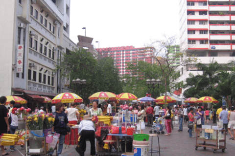 Singapore: Bugis & Kampong Glam Walking Tour with Snacks Faith, Flavours & Art, From Waterloo Street to Haji Lane