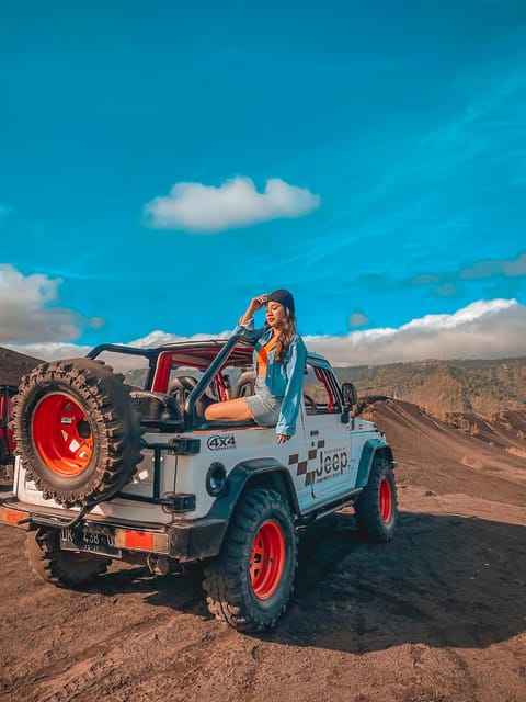 Excursión en Jeep al Amanecer del Monte Batur con Fotografía Gratuita