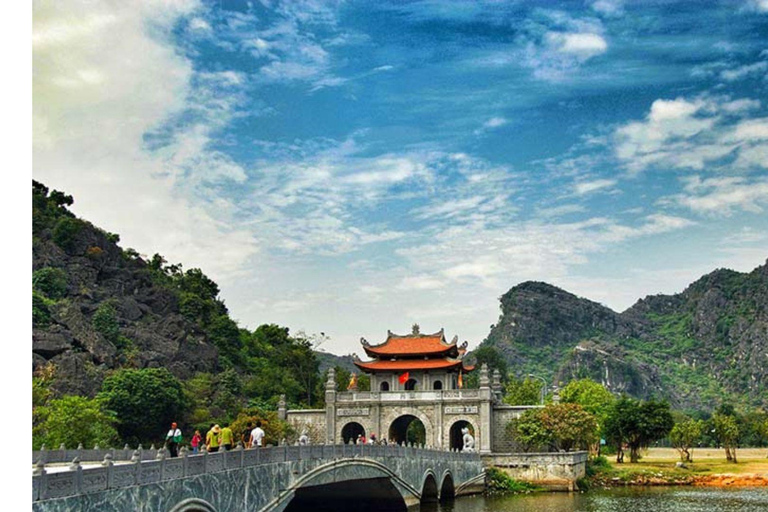 Incredible Mai Chau - Puluong - Ninh Binh: 3 Days, 2 NightsShare a dormitory in Pu Luong and a private room in Tam Coc