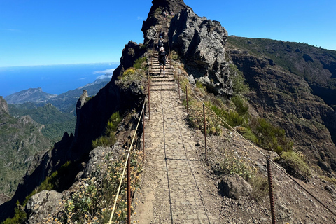 Pico do Arieiro to Pico Ruivo Hike with Transfer & Ticket