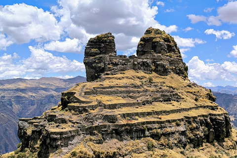 CUSCO: WAQRAPUKARA FULL DAY PRIVATE TOUR