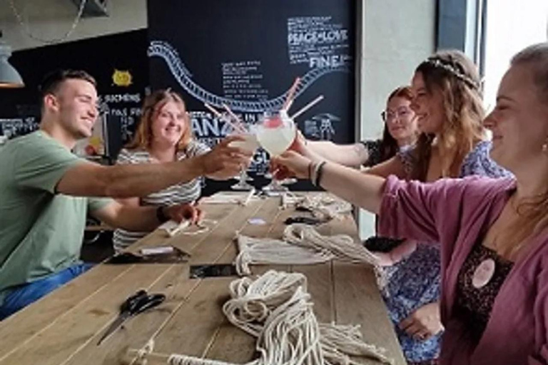 Leipzig: Macrame Wall Hanging Workshop with Custom Design