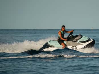 Mellieha : Location de jet ski avec bateau de sécurité