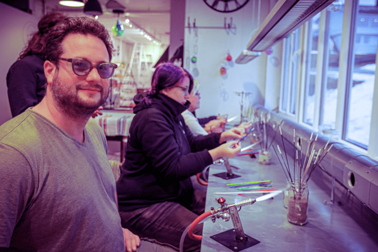 Kabelvåg: Laboratorio di gioielli in vetroKabelvåg: Laboratorio di gioielli in vetro - 1 ora