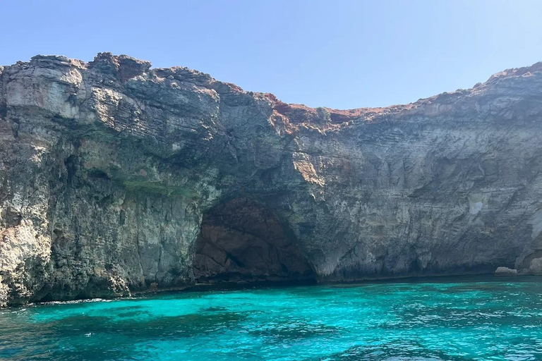 Half Day Ultimate Yacht Experience to Comino