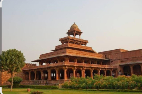 From Delhi: Taj Mahal & Fatehpur Sikri Day Tour This Option Include Only Tour Guide