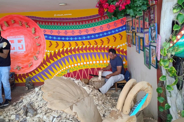 Monte Albán + Ancestral Mezcal + Alebrijes + Food = Oaxaca Oaxaca: Sightseeing Tour to Monte Albán, Black Mud, and Ancestral Mezcal