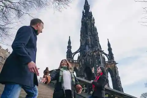 Edimburgo: Tour personalizzato dei punti salienti e delle gemme nascoste con un abitante del posto