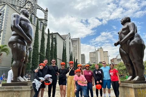 Medellín: stadstour per elektrische fiets met fruit en koffie