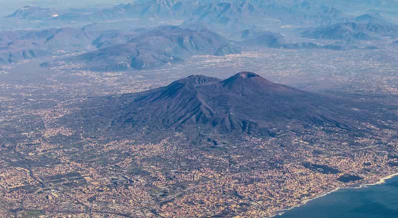 From Pompeii: Bus Transfer to Vesuvius with Park Entry Fee