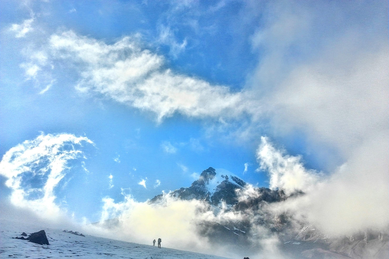 Caminhada de três dias em Kazbegi