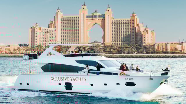 Marina de Dubaï : excursion en yacht avec petit-déjeuner ou barbecue en option