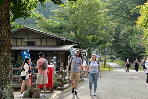 Journée d'excursion autour du mont Fuji et du lac KawaguchiVisite avec prise en charge au monument "LOVE" de Shinjuku