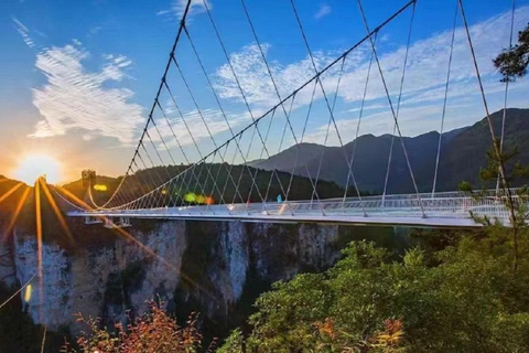 Zhangjiajie: Private Tour of Glass Bridge and Tujia Culture Glass Bridge and Tujia Brocade Private Guided Tour