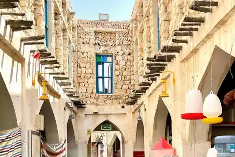 Doha: Private Stadtführung, Flughafen- oder Hotelabholung/-rücktransfer zum Hotel
