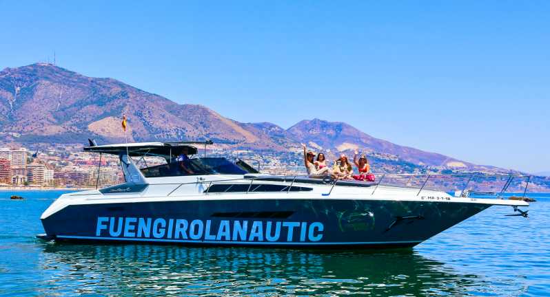 Fuengirola: avvistamento delfini in yacht con spuntini e bevande