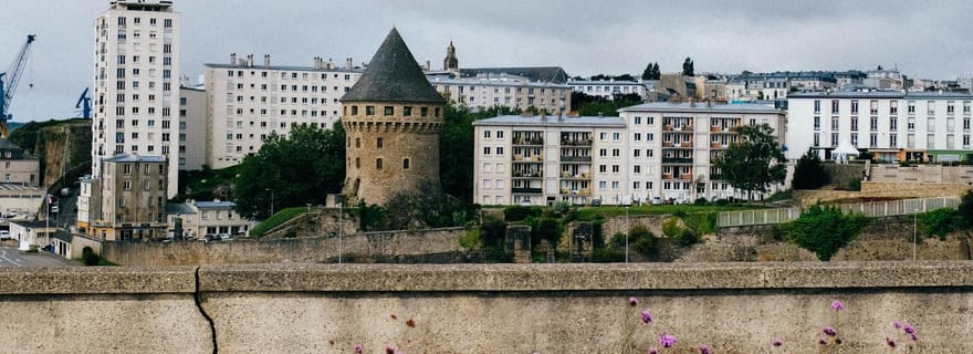 Brest : visite guidée à pied avec téléphérique et dégustation culinaire
