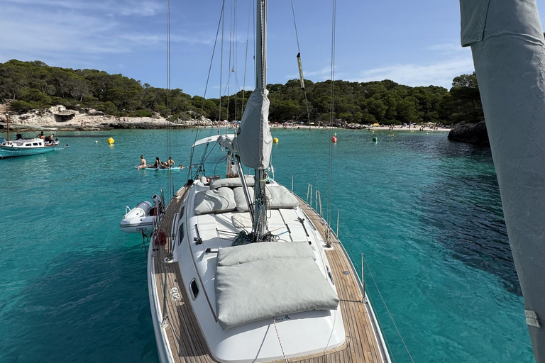 Cala Galdana - Full-day sailing trip (8 hours) Full-day sailing trip through the coves of southern Menorca (max. 4 people)