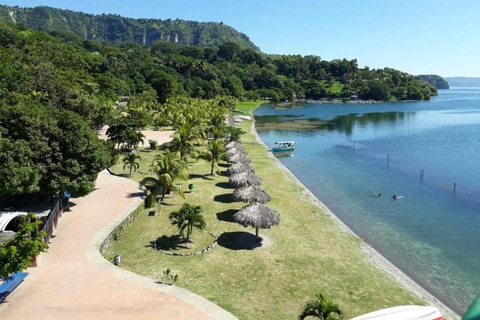 San Salvador : Ville coloniale Suchitoto et lac Ilopango