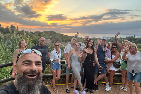 帕福斯半日游（免费品酒）- 最多7人 - 全程空调帕福斯半日游（免费品酒，最多 7 人，全程空调）