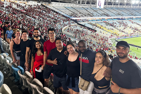 Stade Maracanã : Billet de match avec guide de la région et boisson