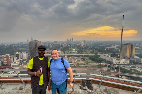 Nairobi: Excursão a pé pelo centro da cidade com crianças de rua