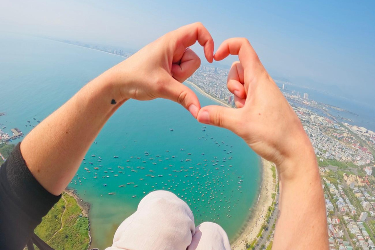 Da Nang: Esperienza di volo in parapendio