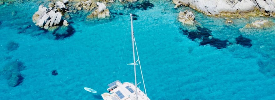 Mykonos : croisières en catamaran avec déjeuner et boissons