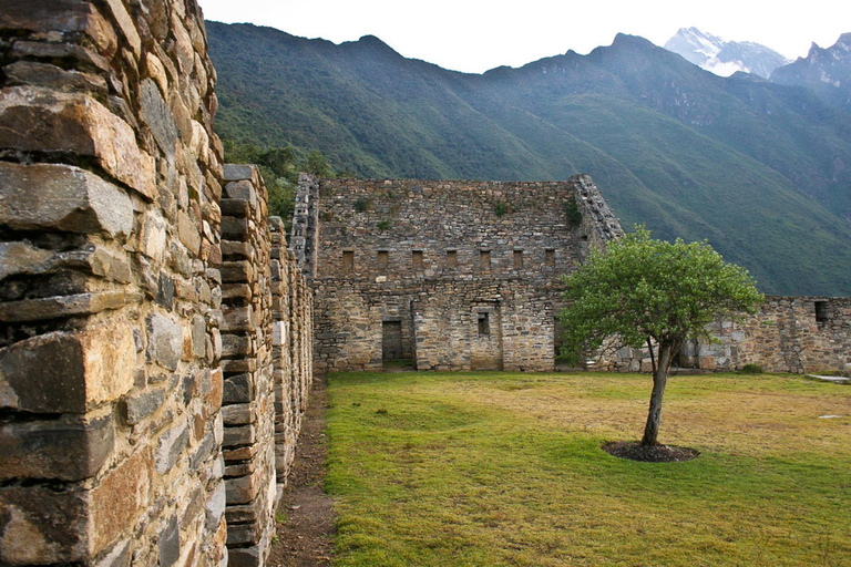 From Cusco: Landscapes and Archaeological Mysteries in Choquequirao