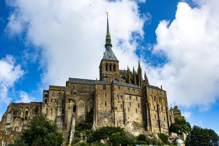 From Paris: Mont Saint-Michel Guided Day Trip with Entry
