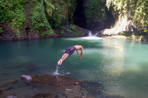 Bali: senderismo, deslizamiento y salto en la cascada Aling-Aling