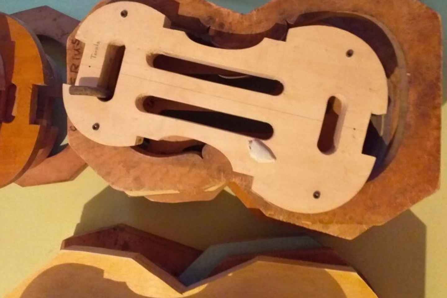 Cremona: El Taller del Luthier