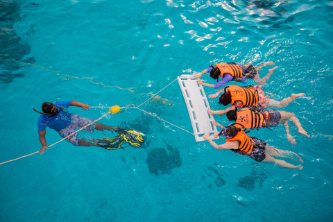 Khao Lak: Excursão Premium às Ilhas Racha com mergulho com snorkel e almoçoDe Khao Lak: passeio de lancha às Ilhas Racha com snorkel