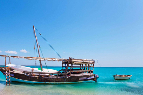 Zanzibar: nurkowanie z rurką na wyspie Mnemba i rejs łodzią dhow o zachodzie słońcaRejs Mnemba+Sunset z lunchem, bez odbioru z hotelu