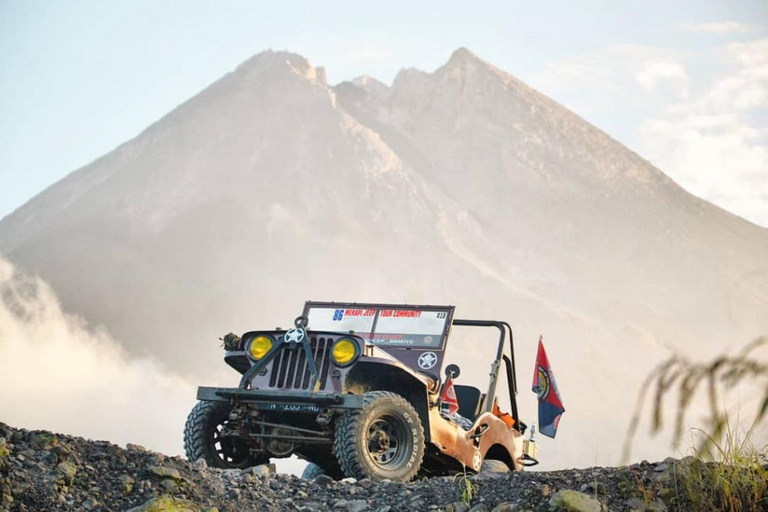 Yogyakarta: Wschód słońca MT Merapi, jaskinia Jomblang i jaskinia Pindul