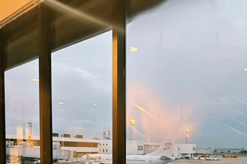 Bangkok: Aeropuerto Don Mueang: Acceso a la Sala Milagro durante 2 horas