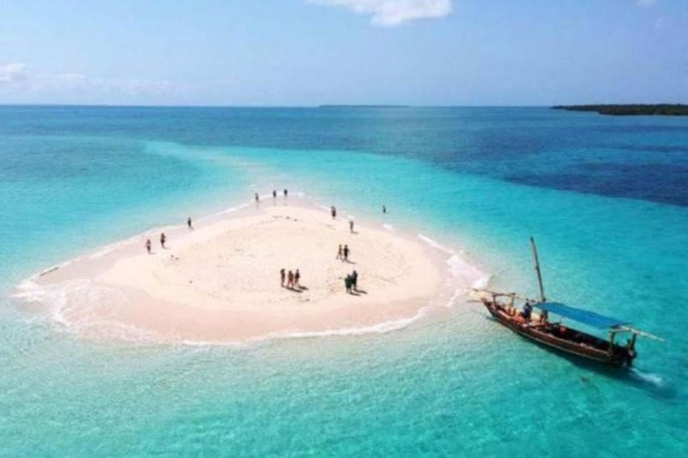 Zanzibar: Prison Island &amp; Nakupenda Sandbank Tour with LunchZanzibar : Visite de l&#039;île prison et du banc de sable de Nakupenda avec déjeuner