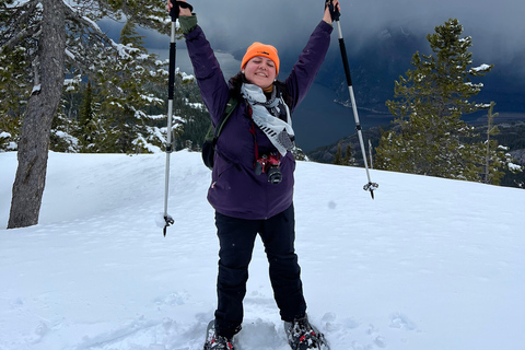 Schneeschuhwandern an der Spitze der Sea to Sky Gondel