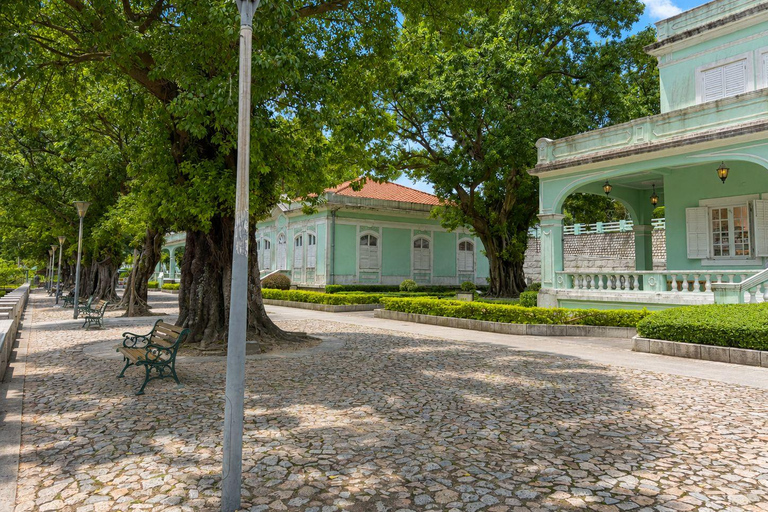 Macau Guided Heritage Tour with transfer in group