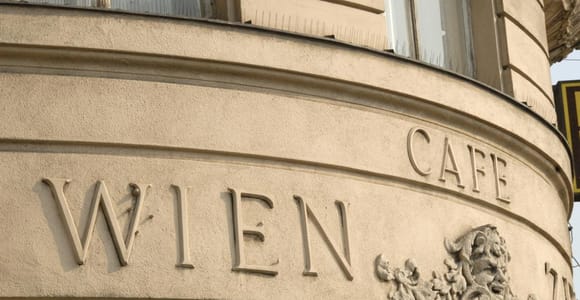 Vienna: Guided Viennese Coffee-House Tour