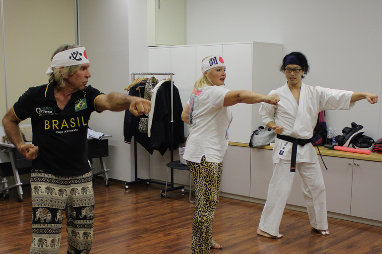 Tokyo: Karate Experience with Former All-Japan Champion PRIVATE Karate Session with Karate Gi(uniform)