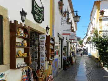 Visite Spirituelle à Óbidos - Voyage dans le Temps et l’Âme ✨