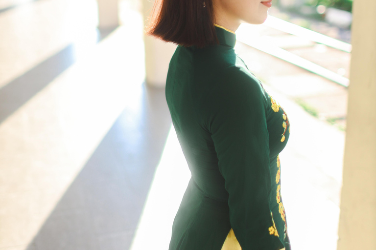 Photoshoot with a Talented PhotographerSingle/Couple Photoshoot