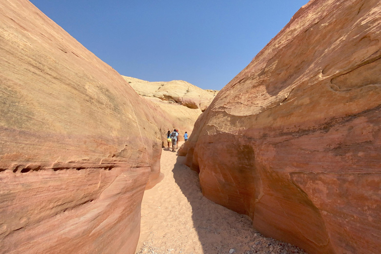 Las Vegas: Valley of Fire Small Group Tour